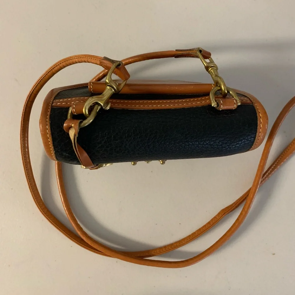 Dooney & Bourke VTG Cavalry Leather Mini Belt Bag /Crossbody Bag Black Brown AWL - Picture 5 of 10